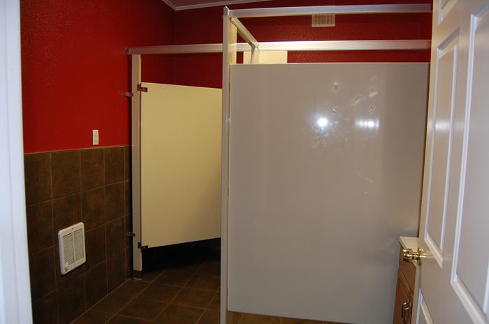 Listing photo 6